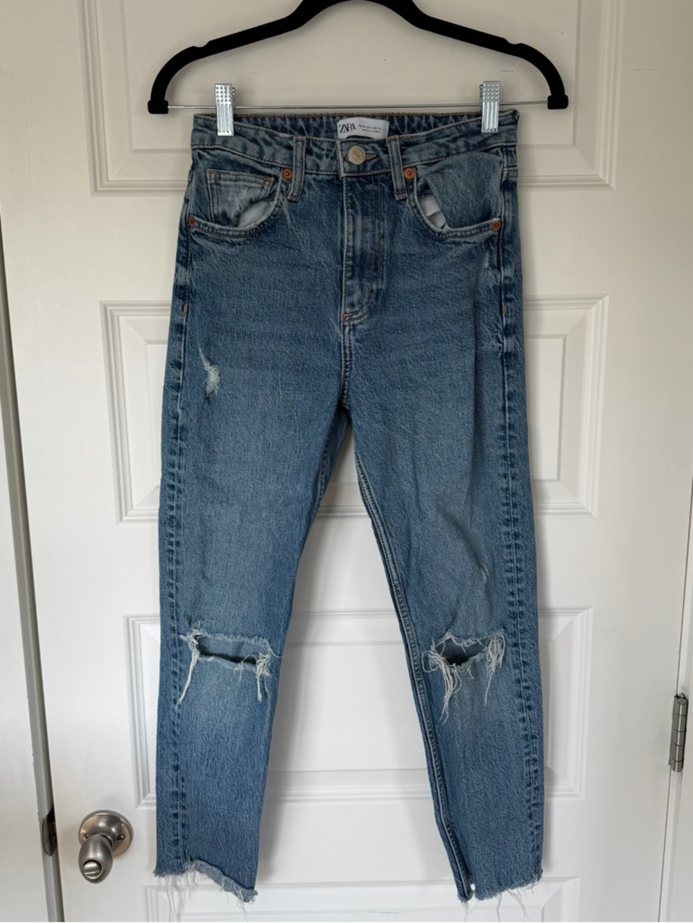ZARA Jeans - Picture 1 of 4